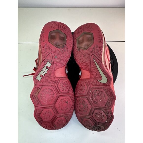 Size 9.5 - Nike LeBron 12 Low University Red - Picture 6 of 10